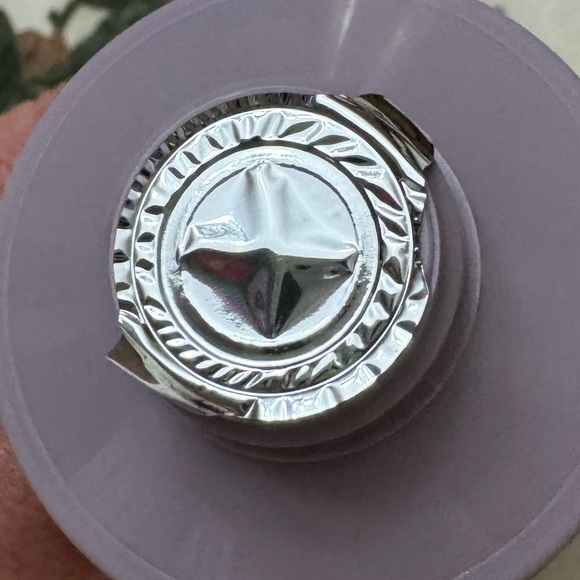 Living Proof Restore Repair Hair Mask - Picture 8 of 9